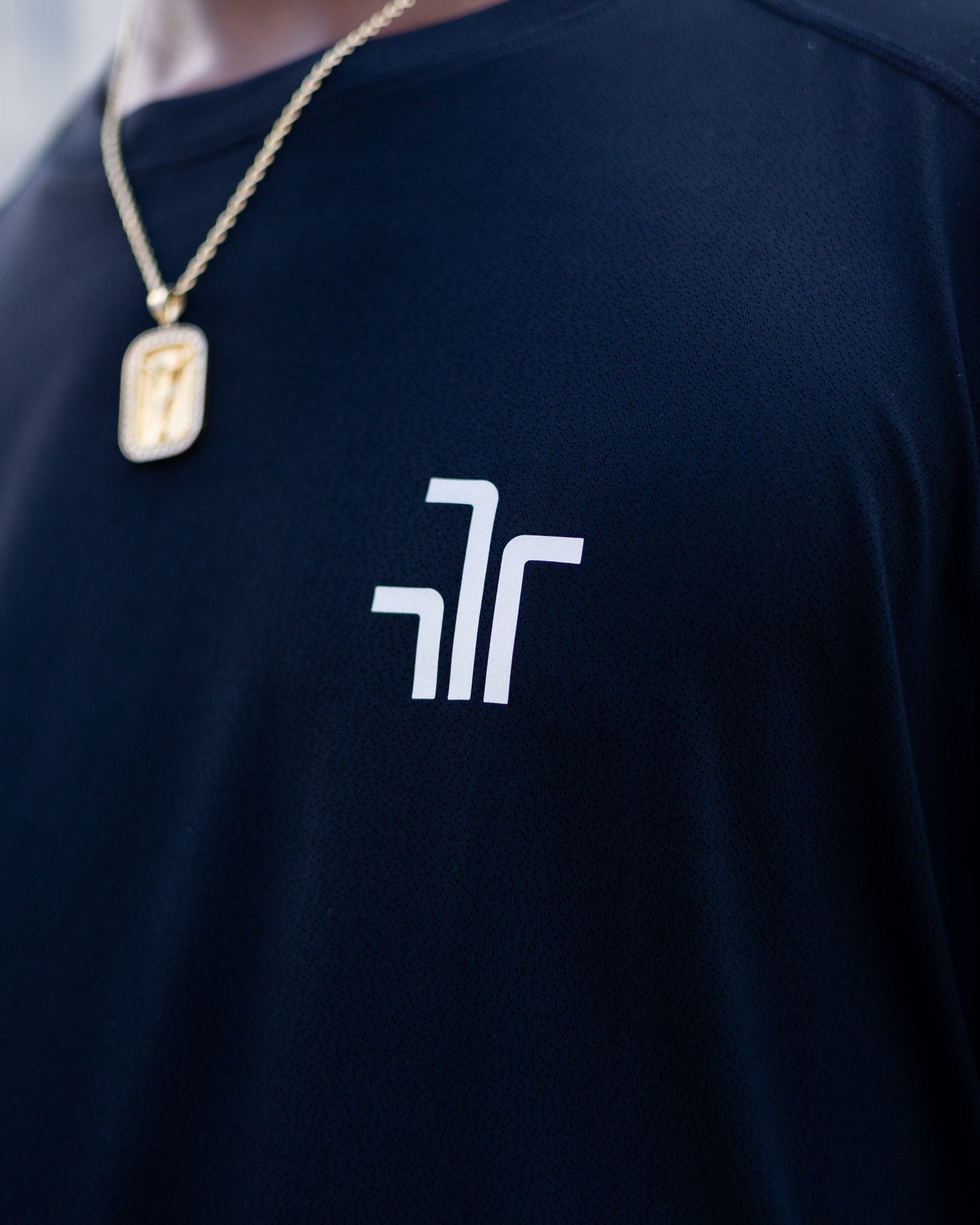 Men tops